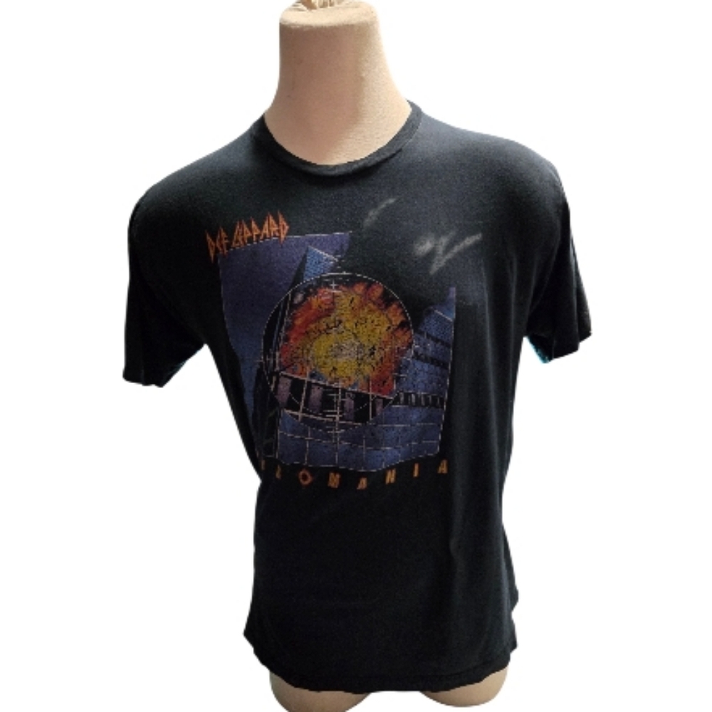 Def Leppard Pyromania Black Graphic Tee